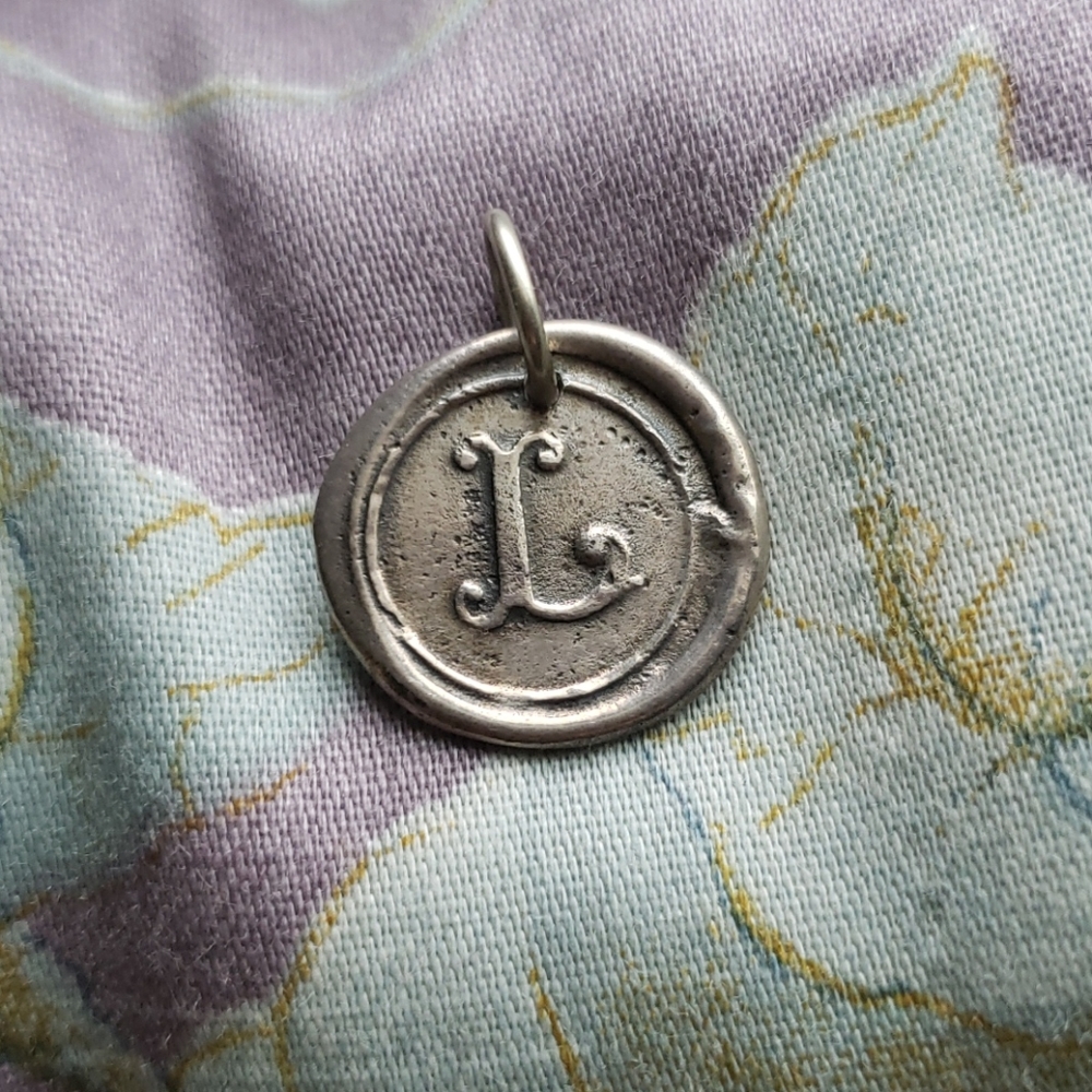 Waxing Poetic "L" charm